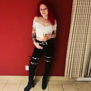 Meet your Posher, Tana